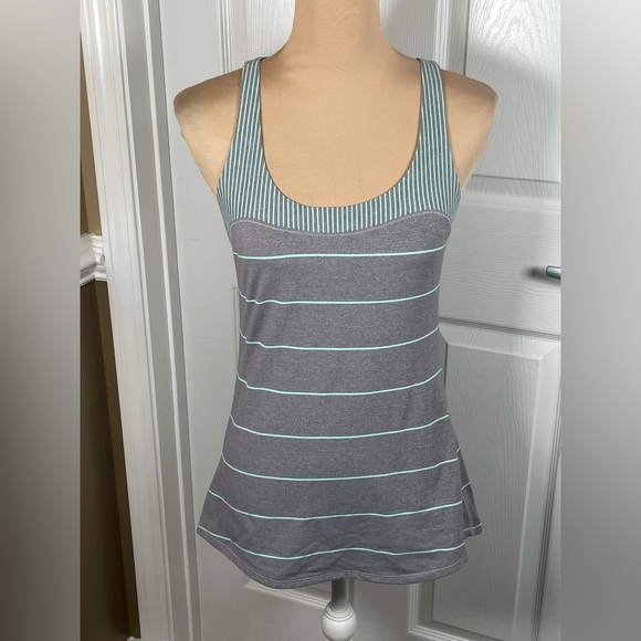 LULULEMON Green & Gray Striped Racerback Tank Top Size 6 - Picture 5 of 8
